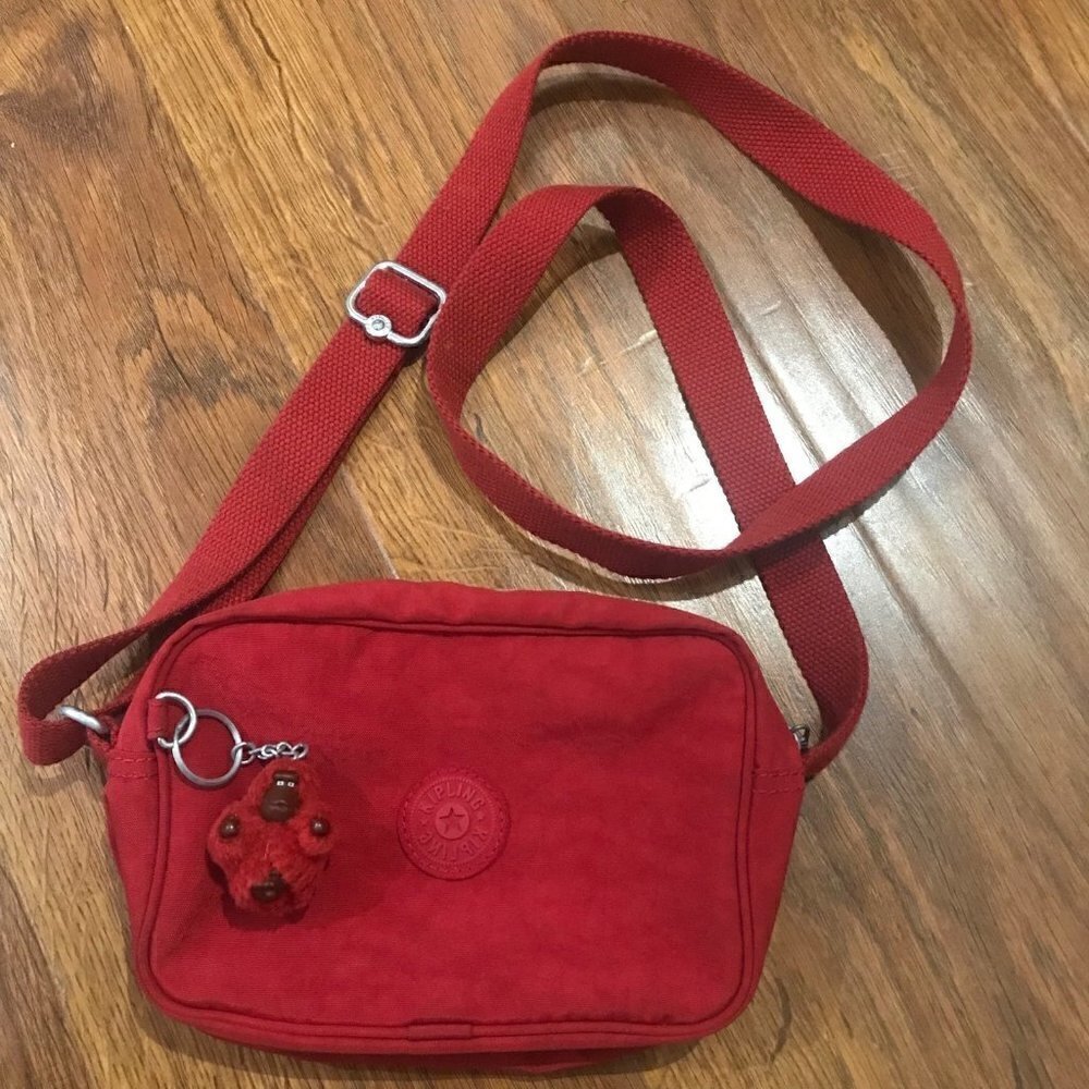 Kipling Dee crossbody bag with keychain